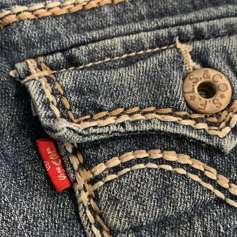 Levi’s girls jean shorts size 8 - Picture 5 of 8